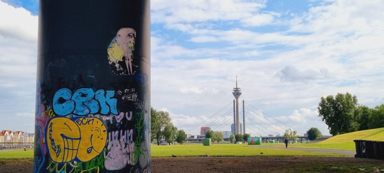 Rheinwiesen, Graffiti, Düsseldorf, Maren Jackwerth, Radschlaeger-Kunst
